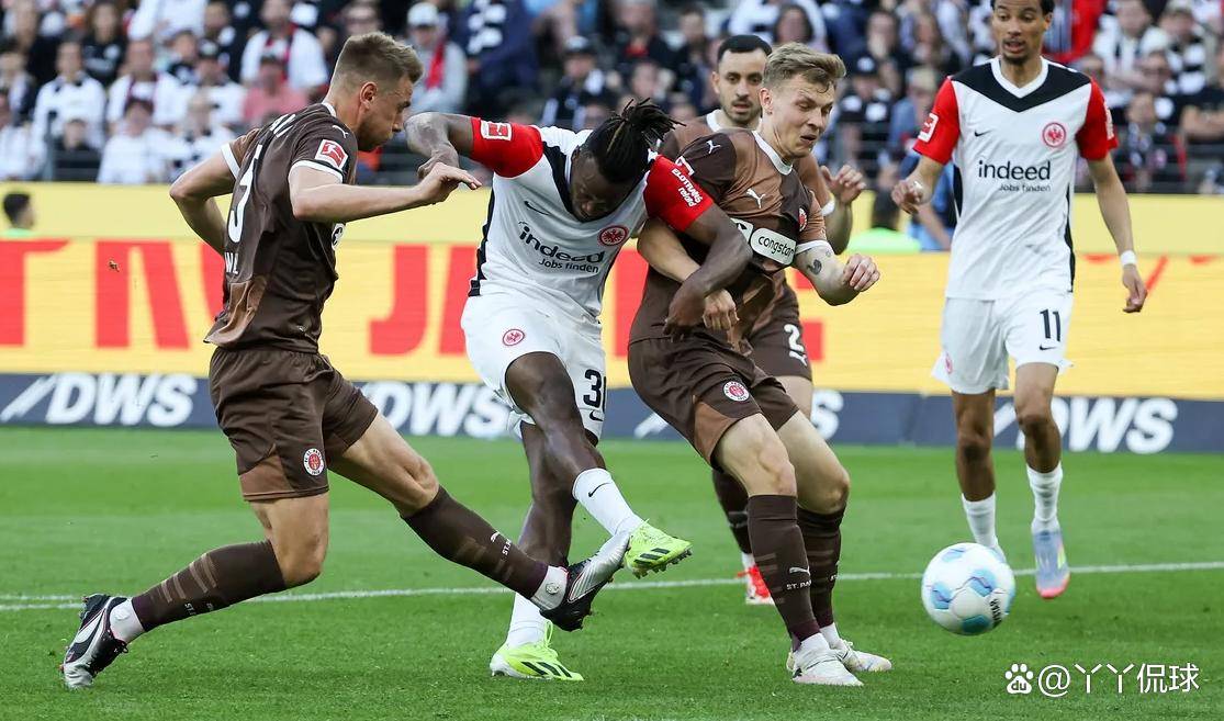 Kaiyun Sports包含集结日NBA常规赛焦点战，法兰克福造点机会，压力陡增，阵容厚度经受考验的词条