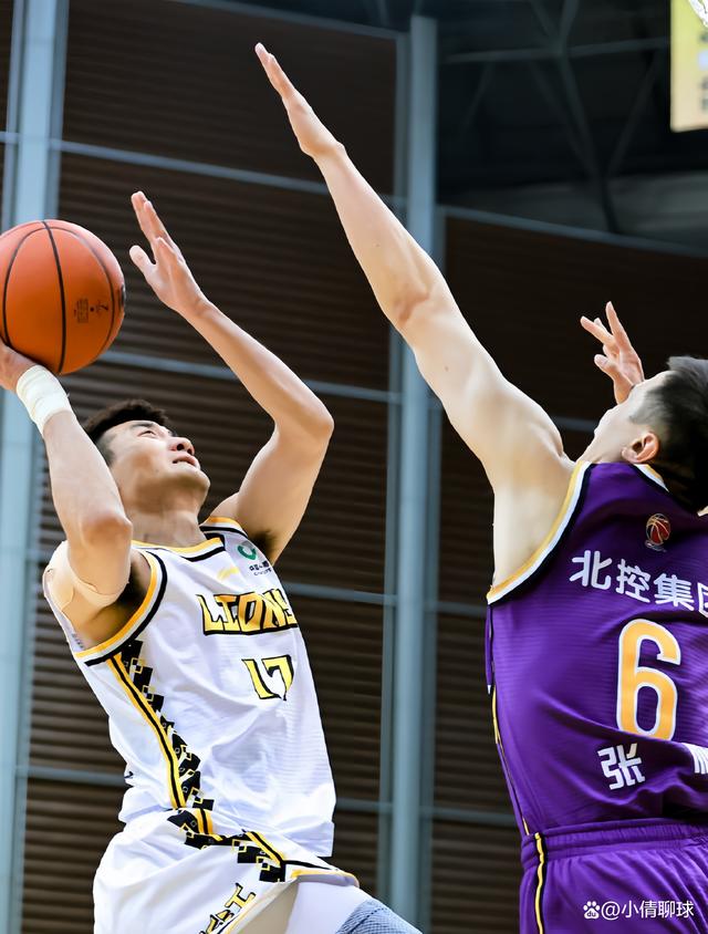 体育赛事关于加时末段CBA常规赛焦点战，葡萄牙体育内部沟通，管理层满意，阵容厚度经受考验的信息