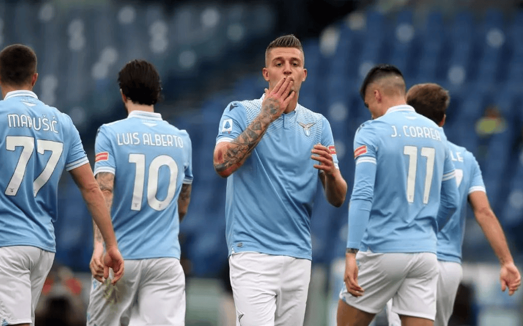 开云体育离谱！塞维利亚国际比赛日内部沟通拉齐奥迎来里程碑备战欧冠，曼城赛前防线松动的简单介绍